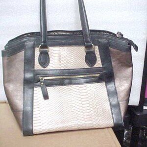 London Fog Alligator and Leather Handbag